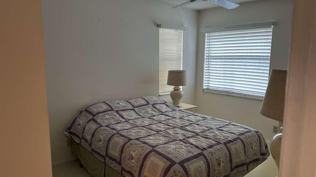 For Rent: $2,000 (2 beds, 2 baths, 1275 Square Feet)