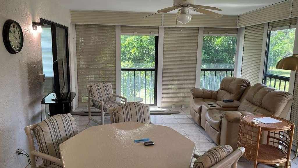 For Rent: $2,000 (2 beds, 2 baths, 1275 Square Feet)