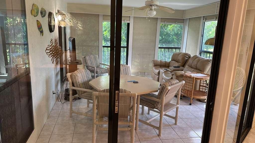 For Rent: $2,000 (2 beds, 2 baths, 1275 Square Feet)