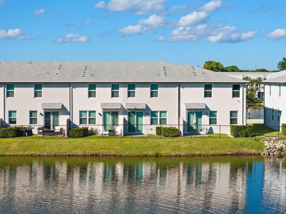 Activo con contrato: $375,000 (3 camas, 2 baños, 1475 Pies cuadrados)