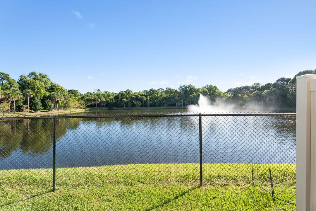 Activo con contrato: $375,000 (3 camas, 2 baños, 1475 Pies cuadrados)