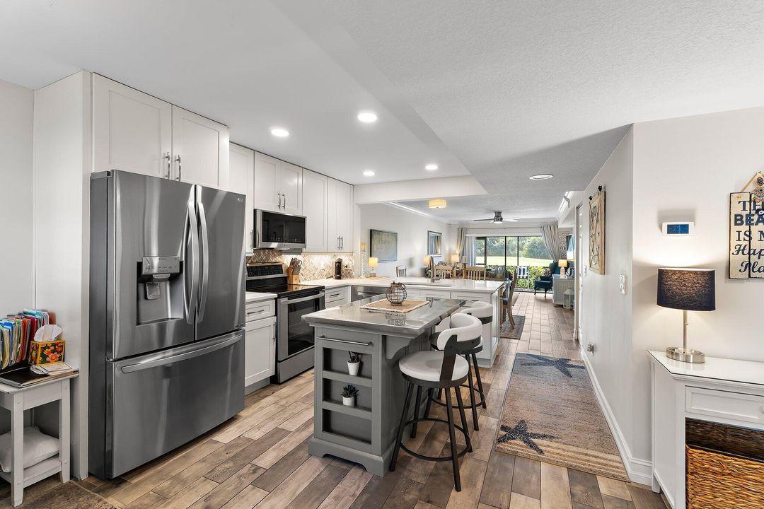 待售: $384,900 (2 贝兹, 2 浴室, 1178 平方英尺)