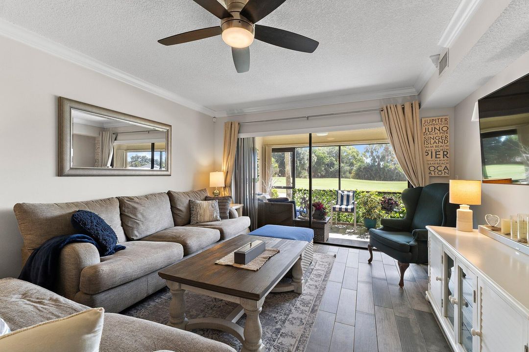 待售: $384,900 (2 贝兹, 2 浴室, 1178 平方英尺)