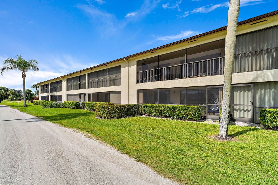 待售: $384,900 (2 贝兹, 2 浴室, 1178 平方英尺)