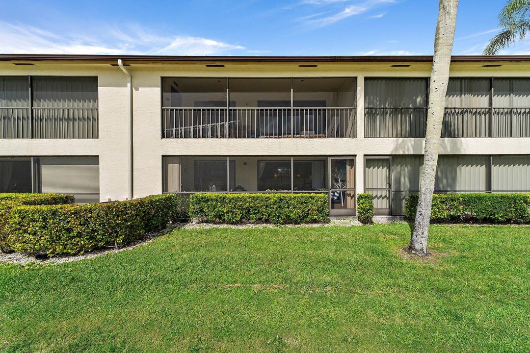 待售: $384,900 (2 贝兹, 2 浴室, 1178 平方英尺)