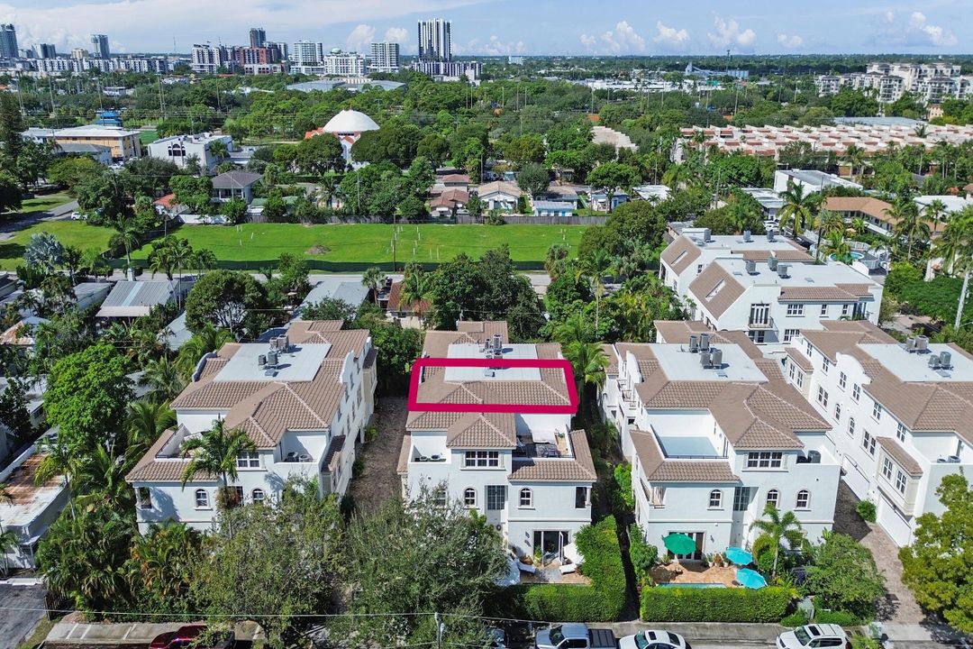 For Sale: $785,000 (4 beds, 3 baths, 2318 Square Feet)