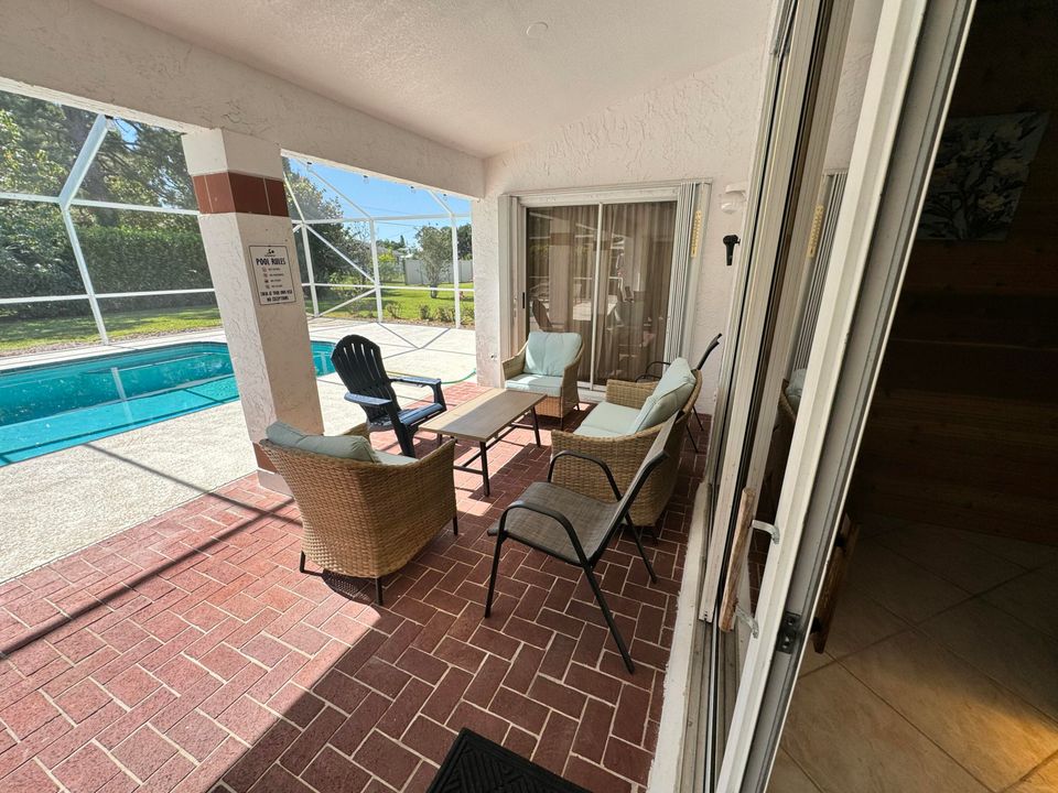 出租: $6,000 (3 贝兹, 2 浴室, 2014 平方英尺)