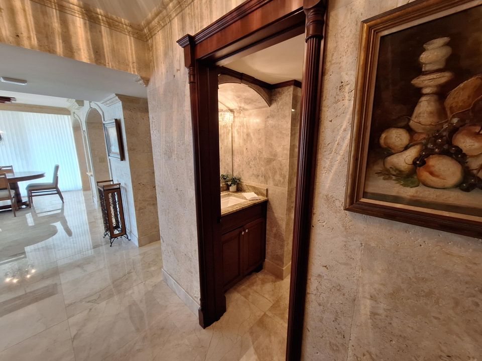 For Rent: $8,500 (3 beds, 3 baths, 1617 Square Feet)