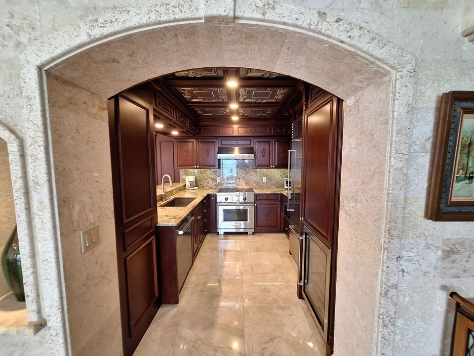 For Rent: $8,500 (3 beds, 3 baths, 1617 Square Feet)