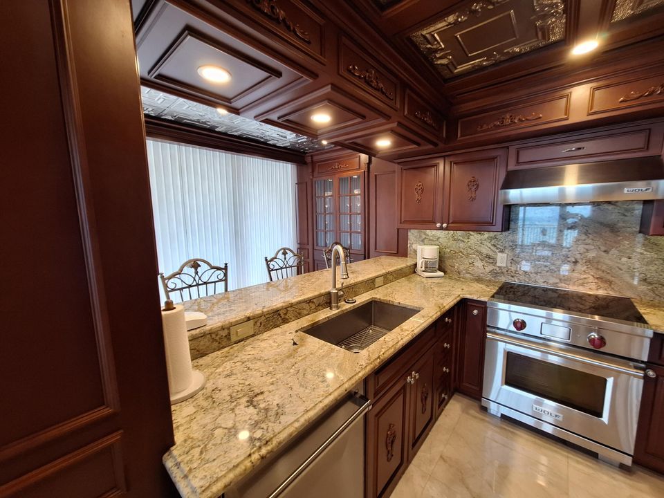 For Rent: $8,500 (3 beds, 3 baths, 1617 Square Feet)