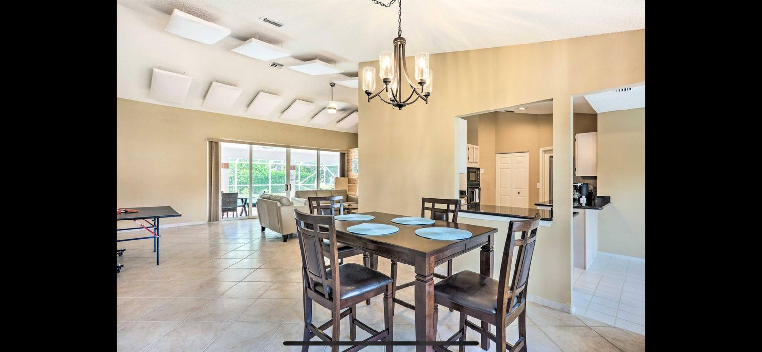 出租: $6,000 (3 贝兹, 2 浴室, 2014 平方英尺)