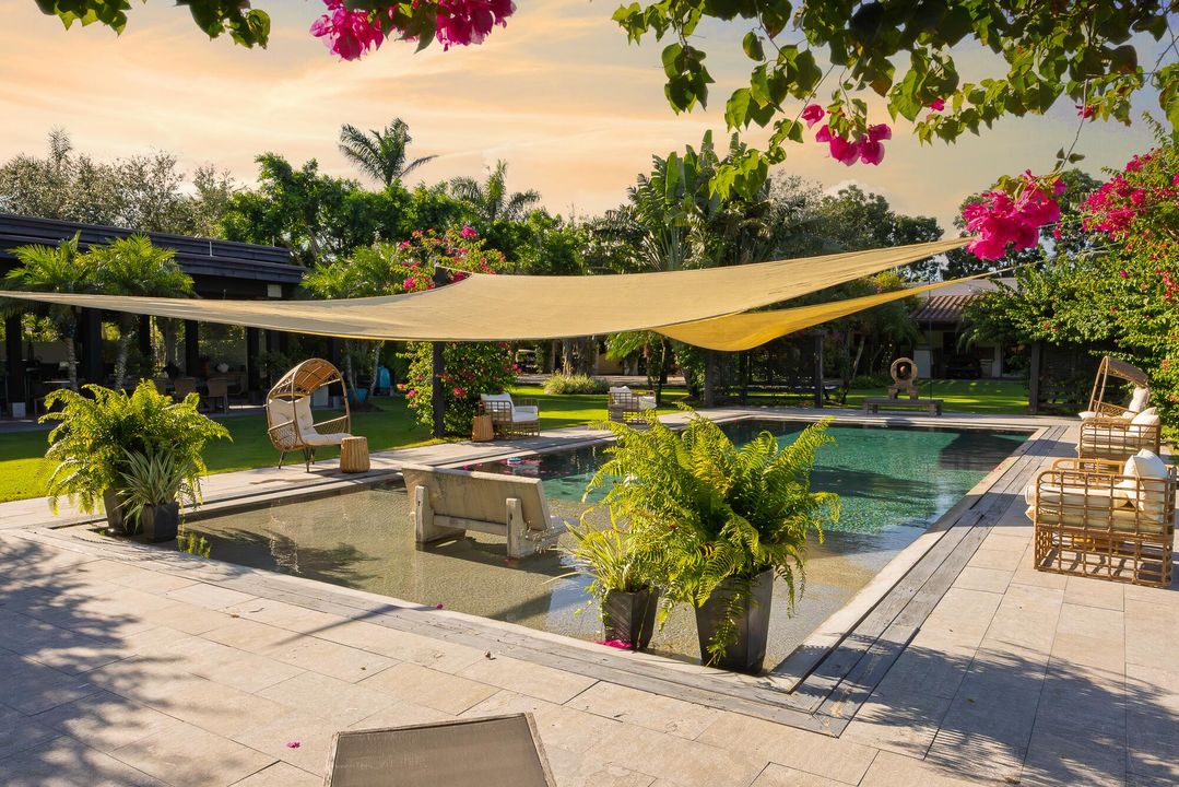 出租: $3,300 (5 贝兹, 6 浴室, 4660 平方英尺)