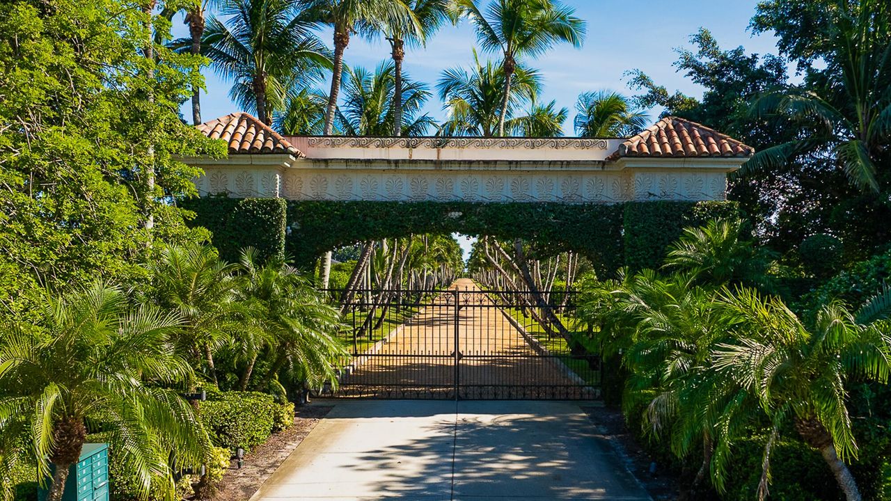 出租: $3,300 (5 贝兹, 6 浴室, 4660 平方英尺)