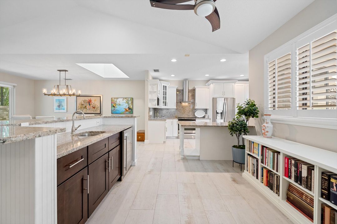 For Sale: $950,000 (3 beds, 2 baths, 2025 Square Feet)