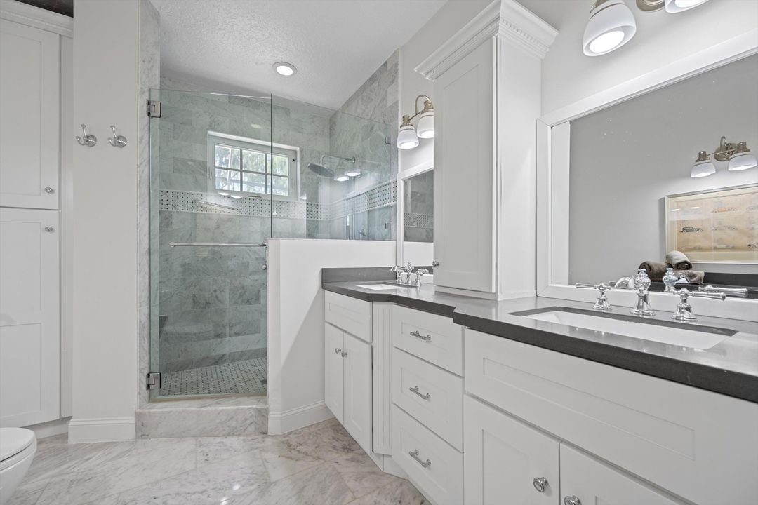 For Sale: $950,000 (3 beds, 2 baths, 2025 Square Feet)