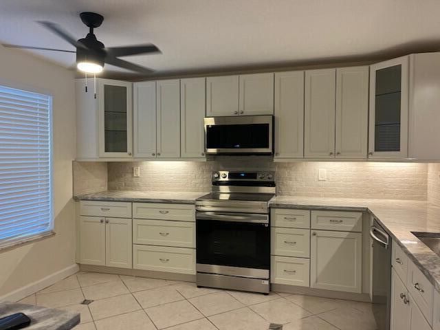 For Sale: $274,900 (2 beds, 2 baths, 1280 Square Feet)