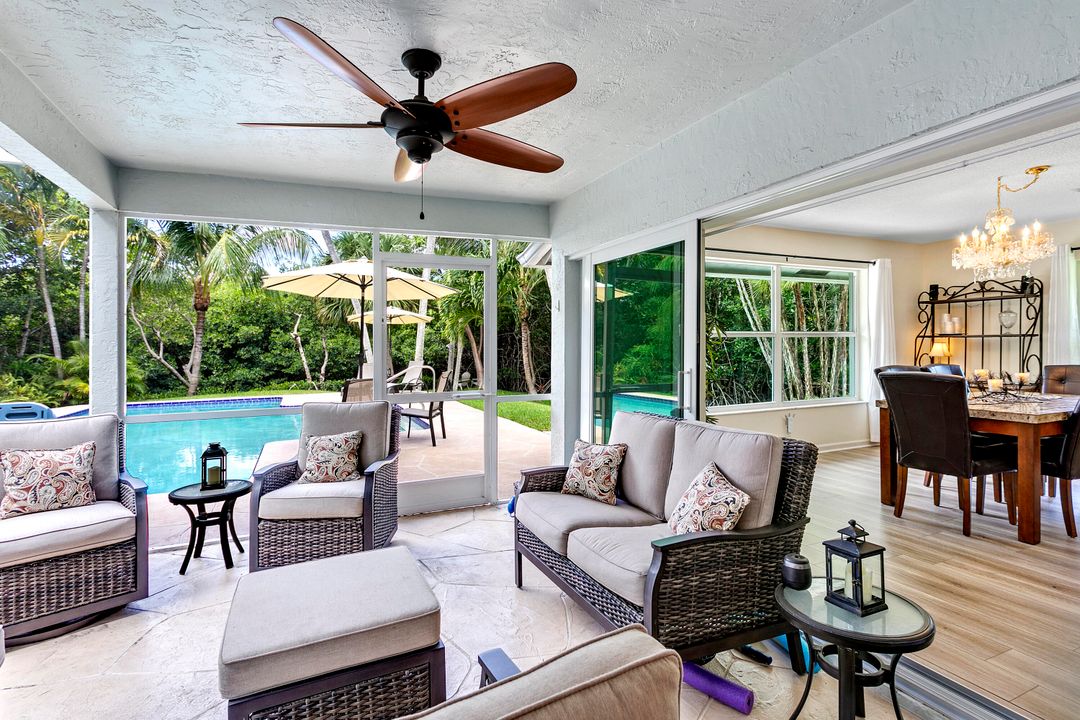 合同活跃: $1,290,000 (3 贝兹, 2 浴室, 2245 平方英尺)