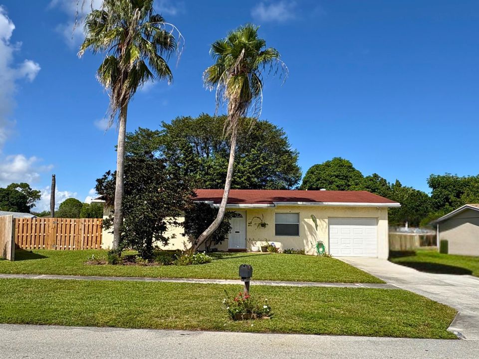 最近租的: $2,900 (3 贝兹, 2 浴室, 1053 平方英尺)