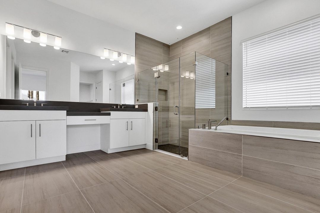 For Sale: $899,000 (3 beds, 3 baths, 2429 Square Feet)