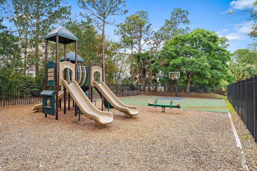 На продажу: $565,000 (3 спален, 2 ванн, 2184 Квадратных фут)