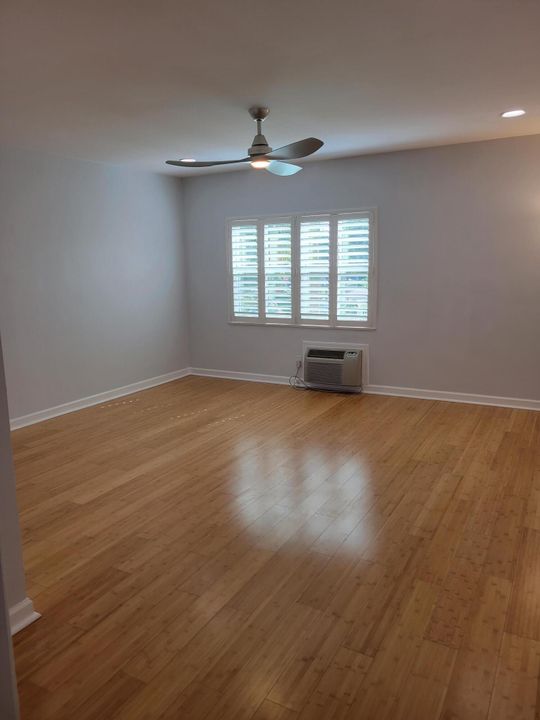 En Renta: $1,700 (0 camas, 1 baños, 375 Pies cuadrados)