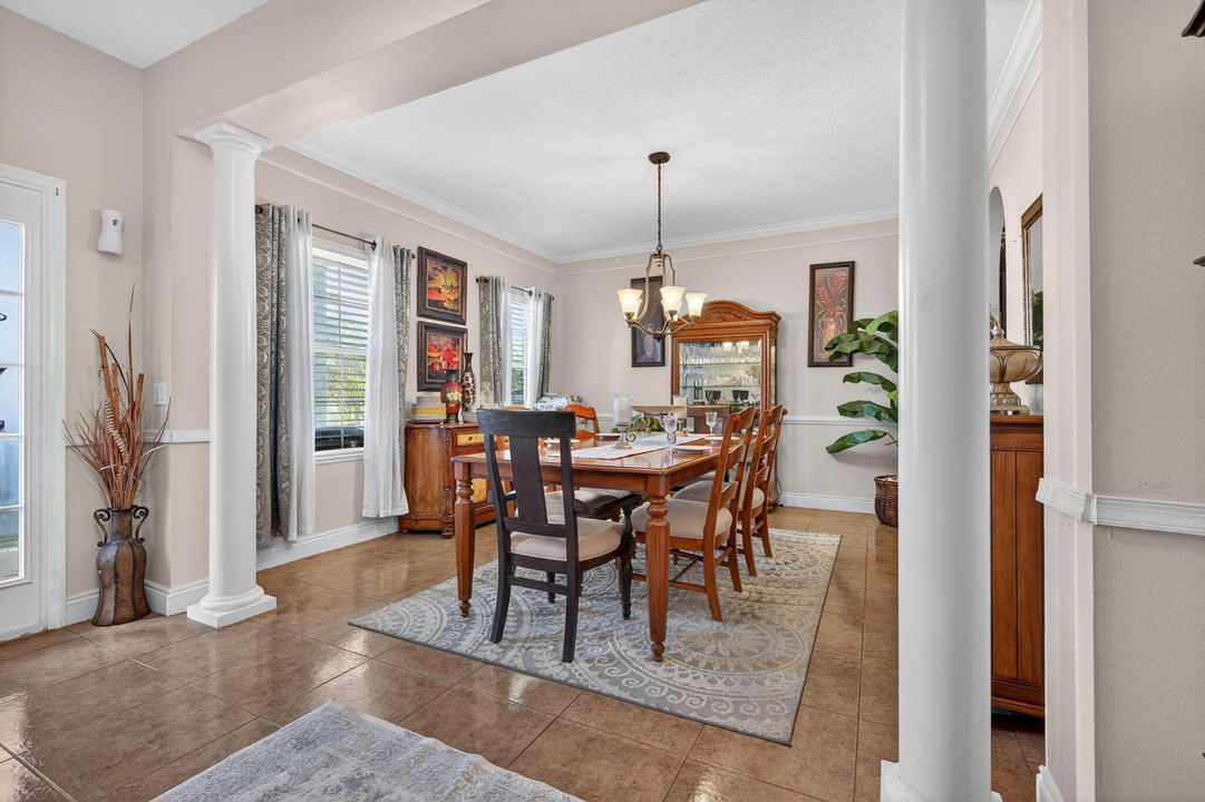 For Sale: $459,000 (4 beds, 3 baths, 2927 Square Feet)