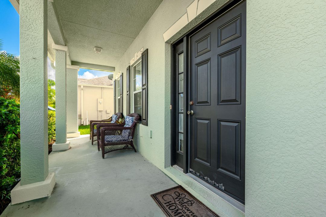 For Sale: $459,000 (4 beds, 3 baths, 2927 Square Feet)