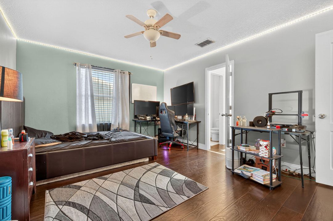 For Sale: $459,000 (4 beds, 3 baths, 2927 Square Feet)