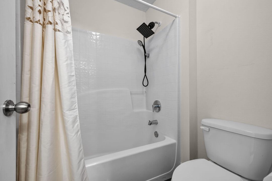 For Sale: $459,000 (4 beds, 3 baths, 2927 Square Feet)