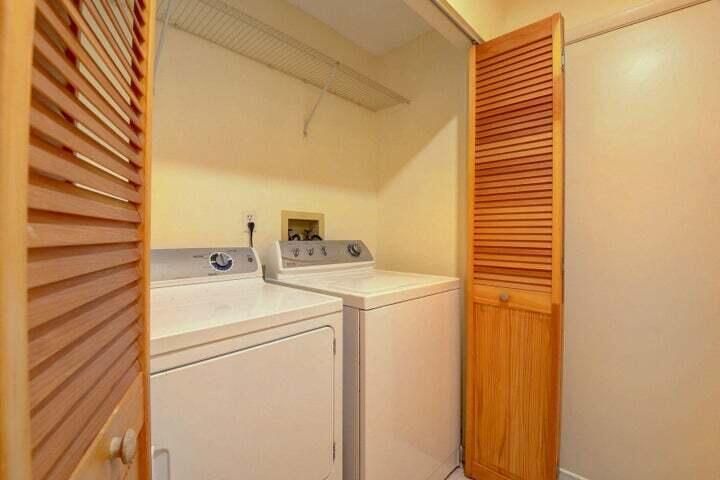 For Rent: $2,895 (2 beds, 2 baths, 1496 Square Feet)