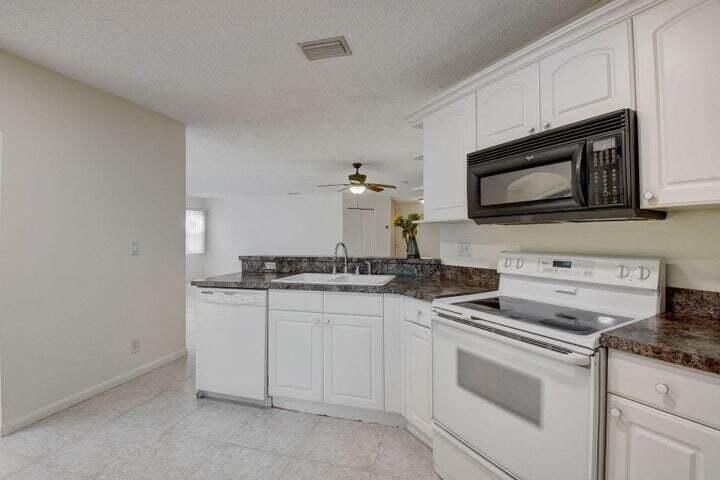 For Rent: $2,895 (2 beds, 2 baths, 1496 Square Feet)