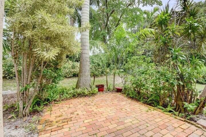 For Rent: $2,895 (2 beds, 2 baths, 1496 Square Feet)