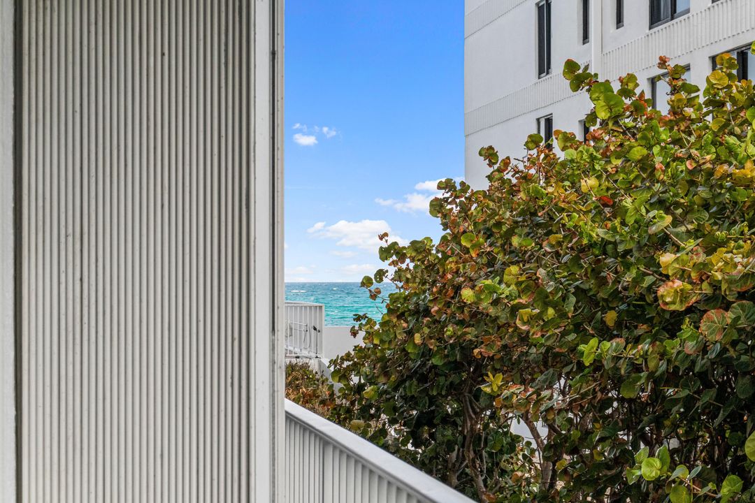 For Rent: $3,500 (2 beds, 2 baths, 1121 Square Feet)