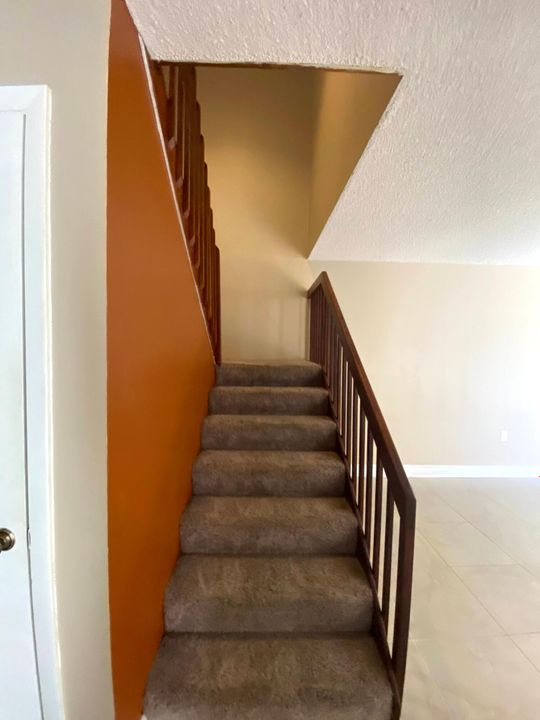 For Rent: $2,000 (2 beds, 2 baths, 1236 Square Feet)