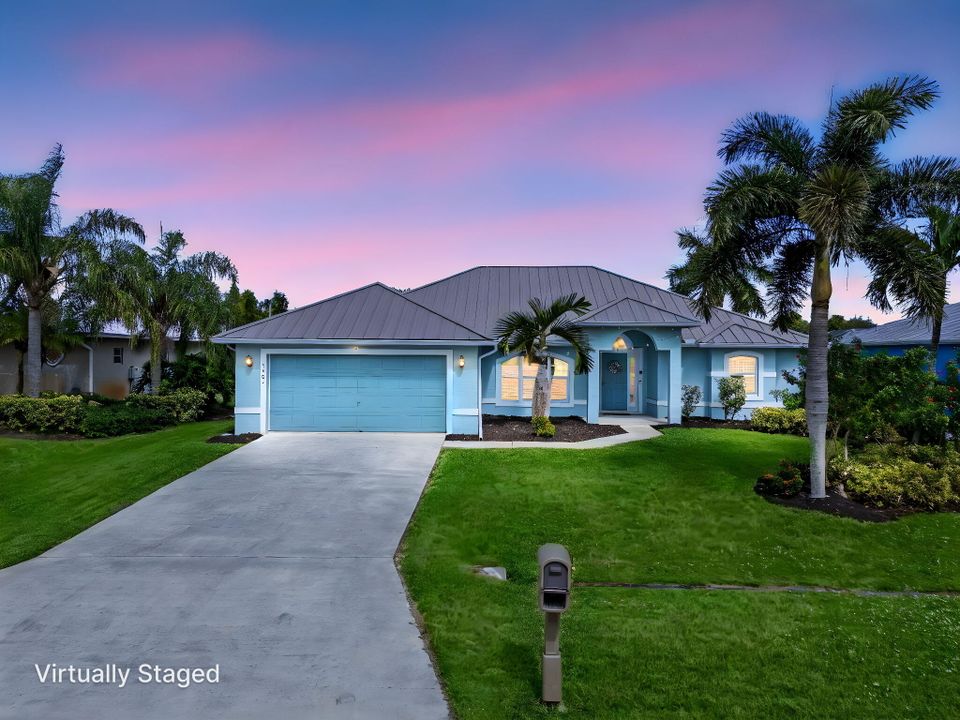 Active With Contract: $485,000 (3 beds, 2 baths, 1846 Square Feet)