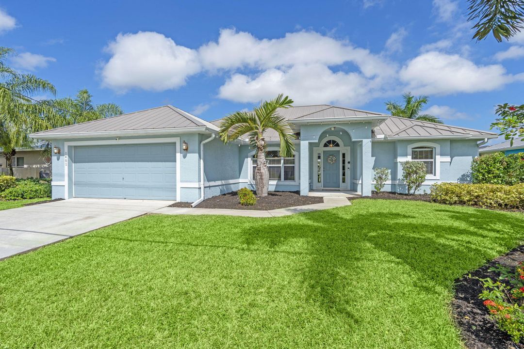 Active With Contract: $485,000 (3 beds, 2 baths, 1846 Square Feet)