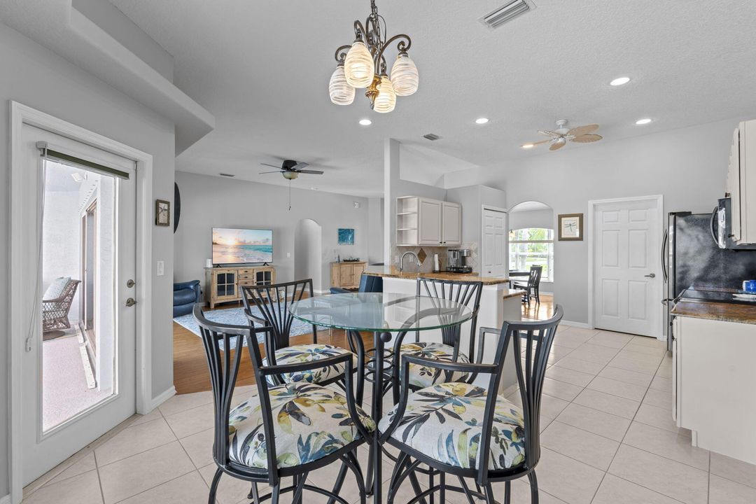 Active With Contract: $485,000 (3 beds, 2 baths, 1846 Square Feet)