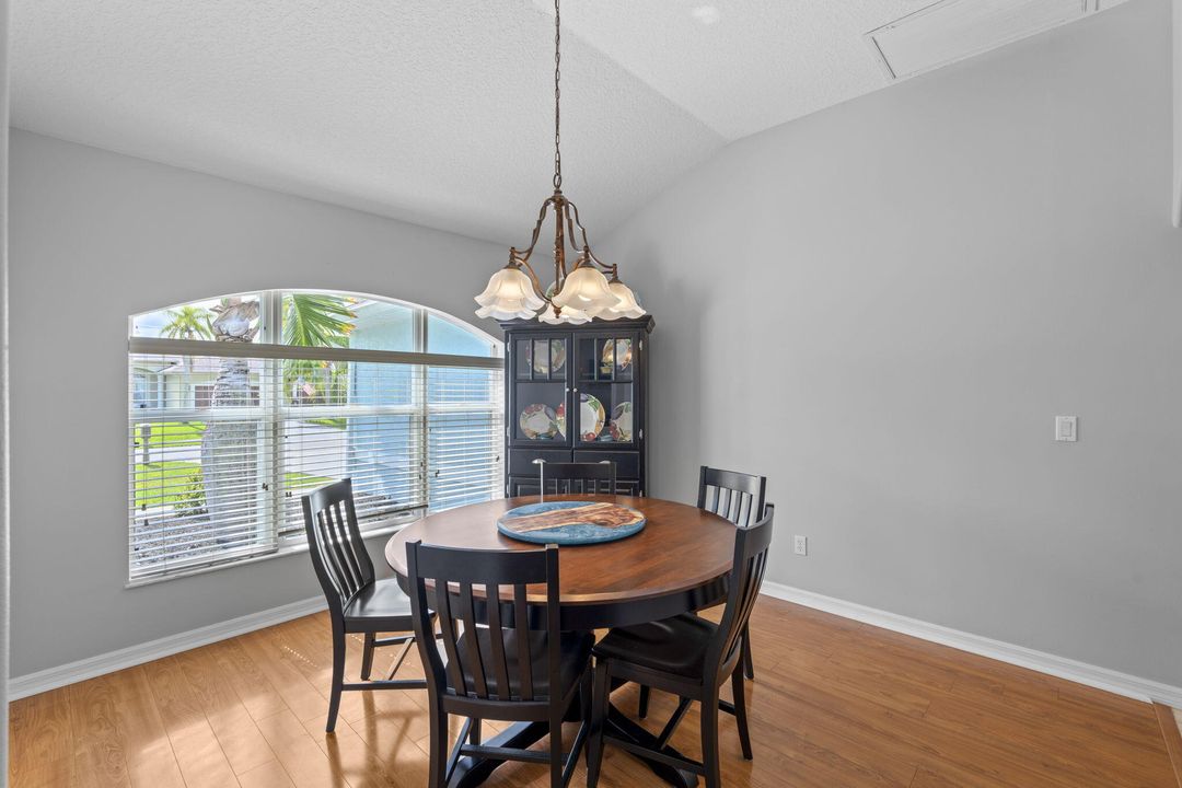 Active With Contract: $485,000 (3 beds, 2 baths, 1846 Square Feet)
