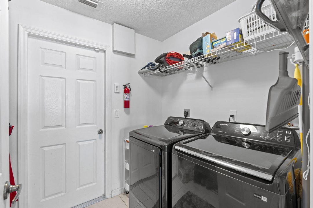 Active With Contract: $485,000 (3 beds, 2 baths, 1846 Square Feet)