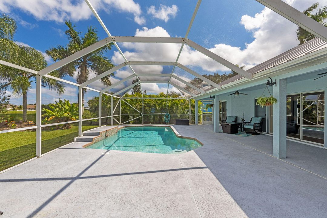 Active With Contract: $485,000 (3 beds, 2 baths, 1846 Square Feet)