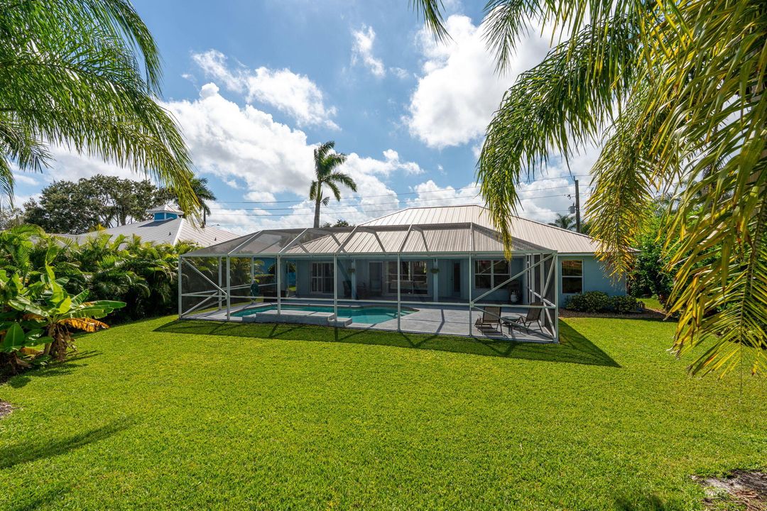 Active With Contract: $485,000 (3 beds, 2 baths, 1846 Square Feet)