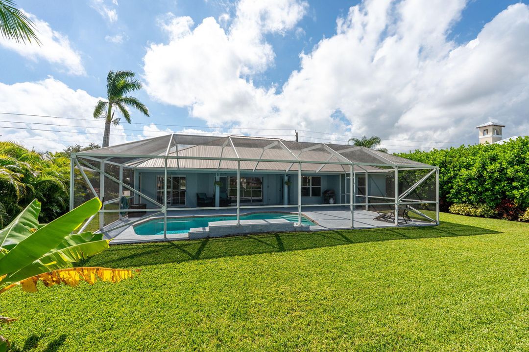 Active With Contract: $485,000 (3 beds, 2 baths, 1846 Square Feet)