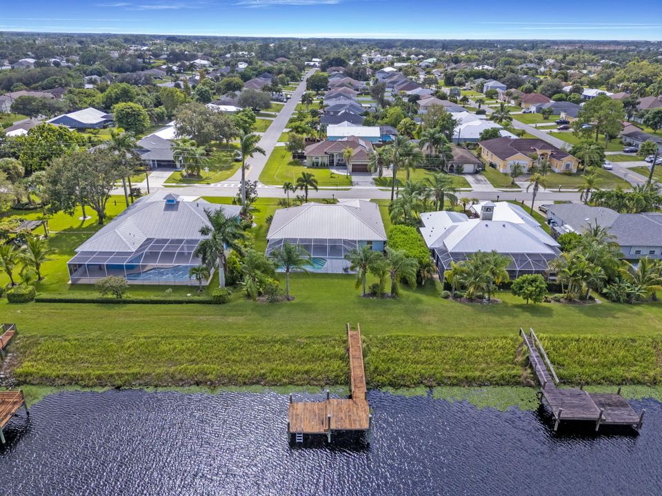 Active With Contract: $485,000 (3 beds, 2 baths, 1846 Square Feet)