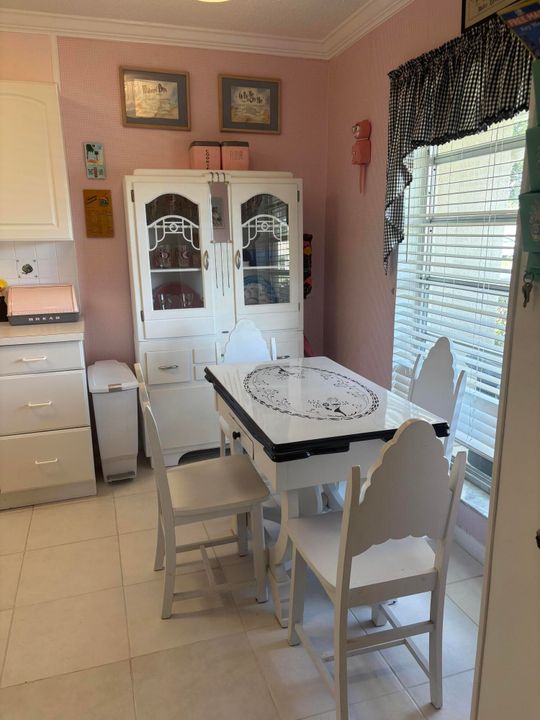 For Rent: $1,699 (2 beds, 2 baths, 908 Square Feet)