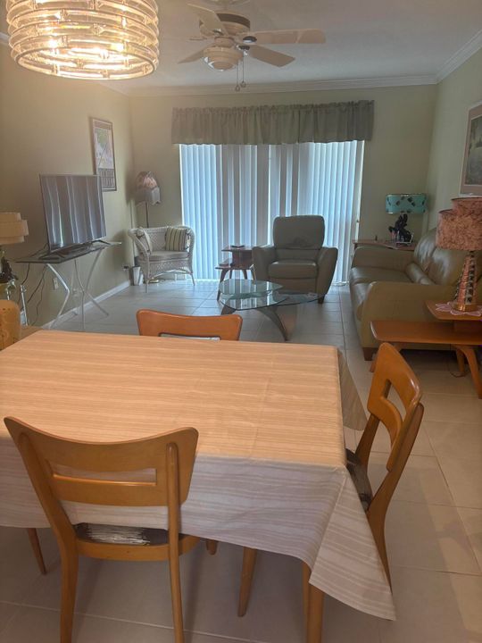 For Rent: $1,699 (2 beds, 2 baths, 908 Square Feet)