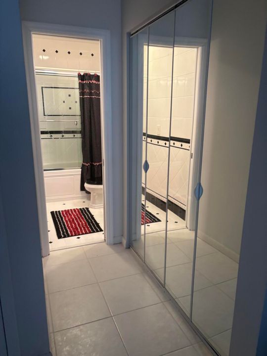 For Rent: $1,699 (2 beds, 2 baths, 908 Square Feet)