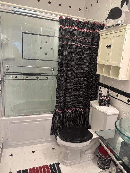 For Rent: $1,699 (2 beds, 2 baths, 908 Square Feet)