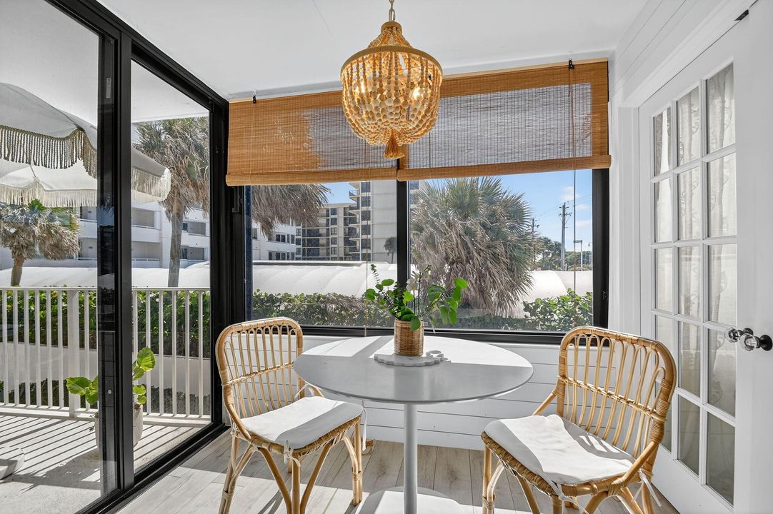 Active With Contract: $339,995 (2 beds, 2 baths, 1417 Square Feet)