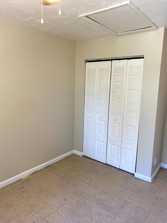 For Rent: $1,450 (2 beds, 1 baths, 700 Square Feet)