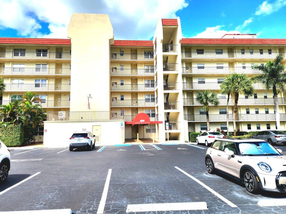 出租: $1,450 (1 贝兹, 1 浴室, 986 平方英尺)